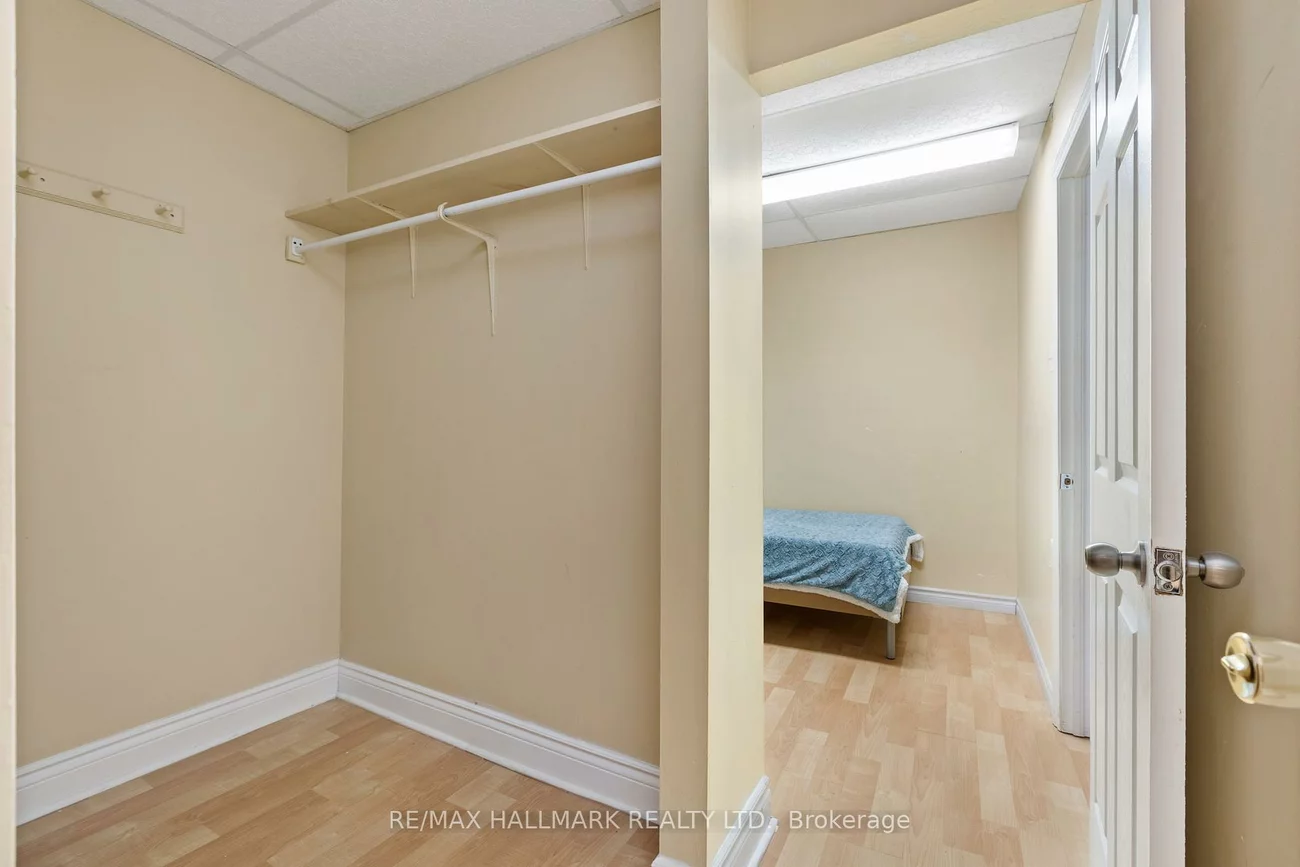 3040, Constitution, Applewood, Mississauga