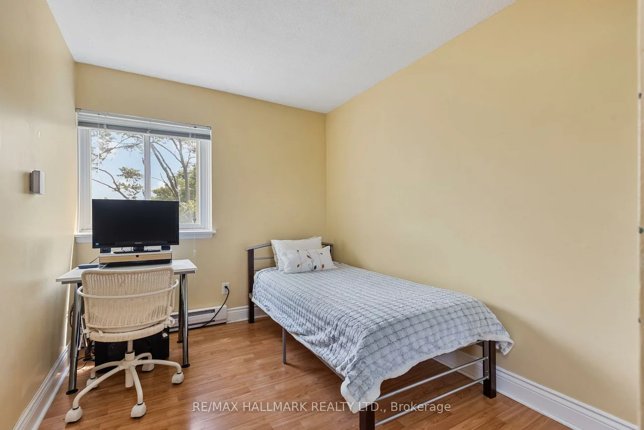3040, Constitution, Applewood, Mississauga