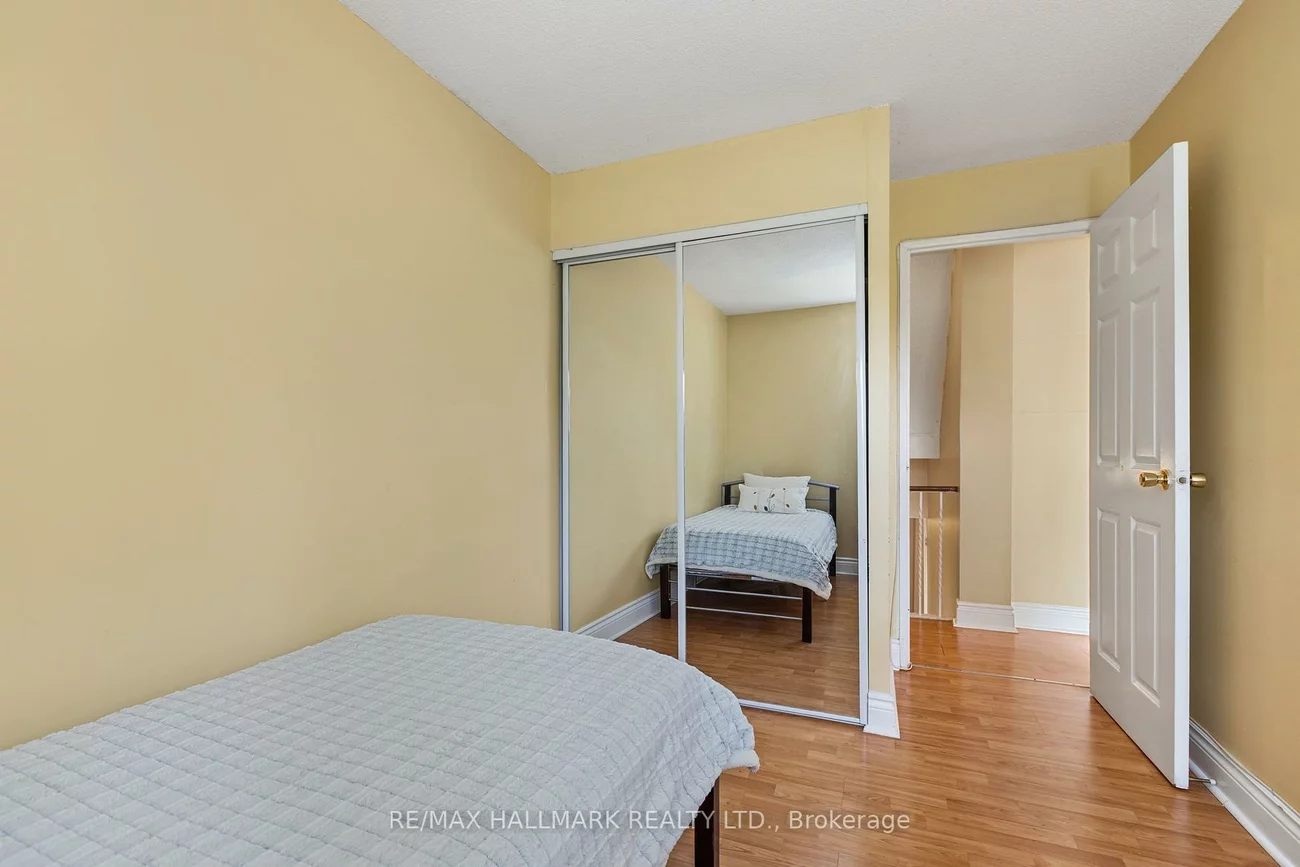 3040, Constitution, Applewood, Mississauga