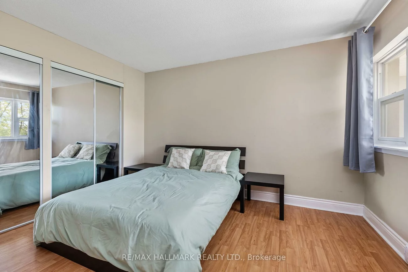 3040, Constitution, Applewood, Mississauga