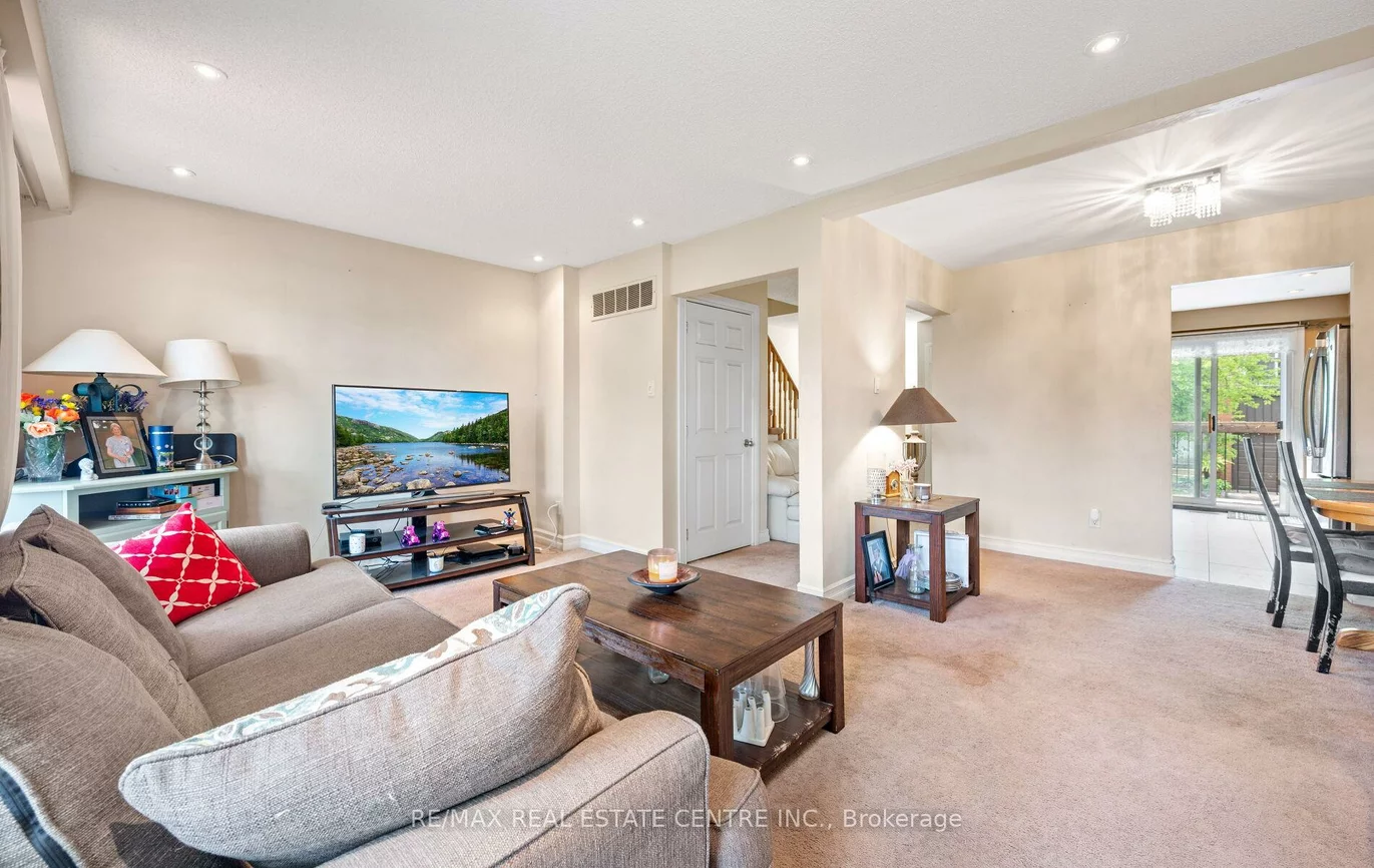 750, Burnhamthorpe, Applewood, Mississauga