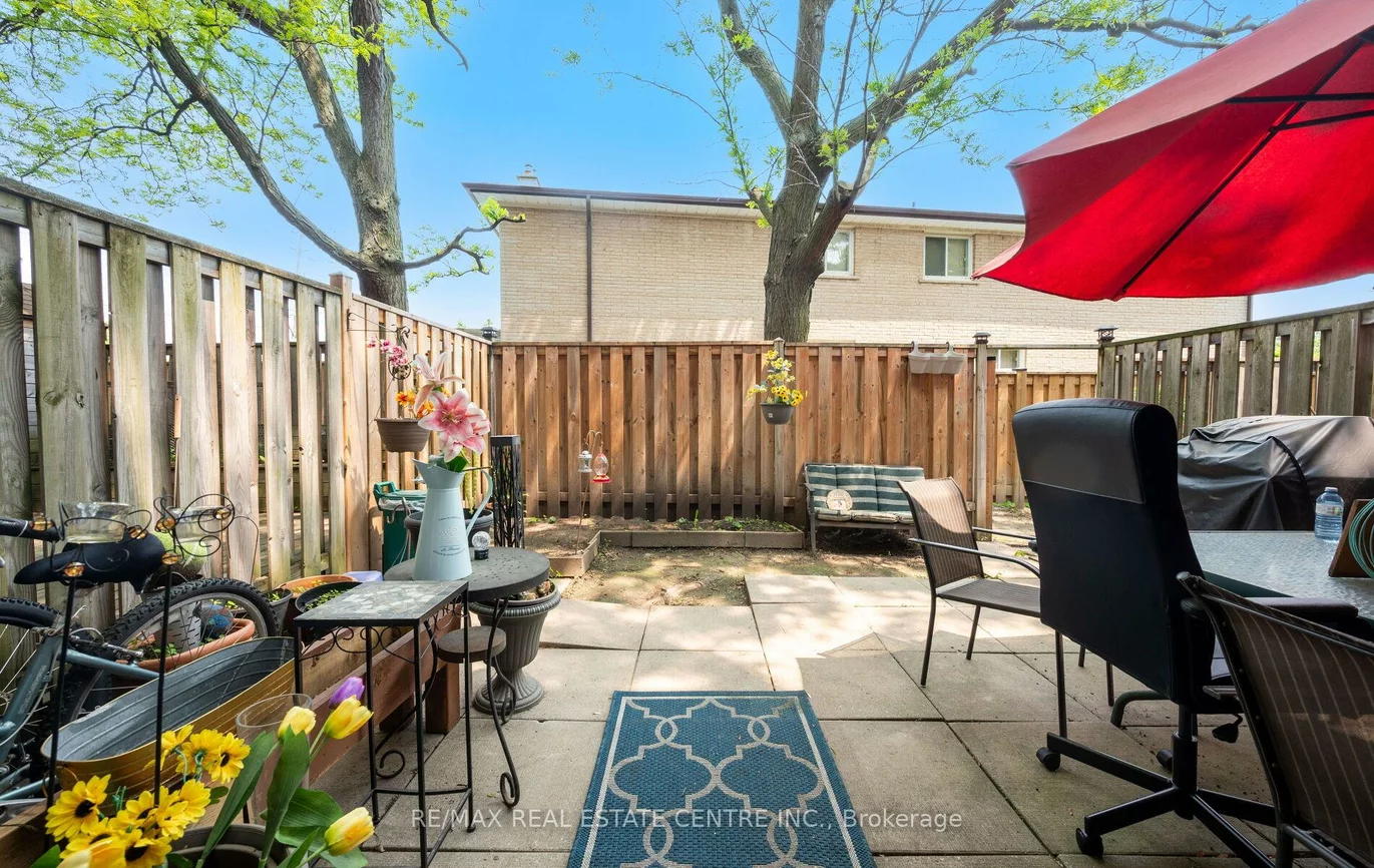 750, Burnhamthorpe, Applewood, Mississauga