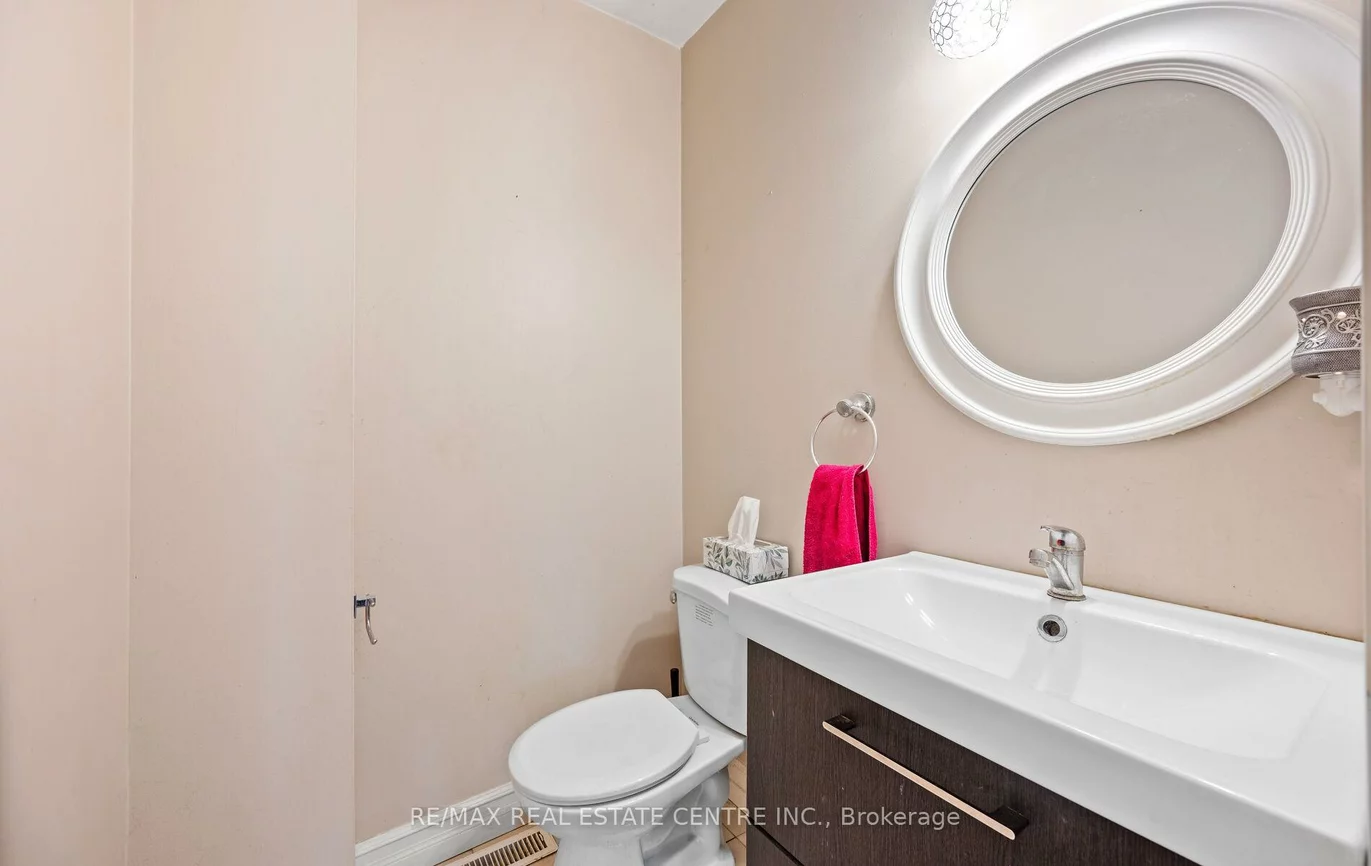 750, Burnhamthorpe, Applewood, Mississauga