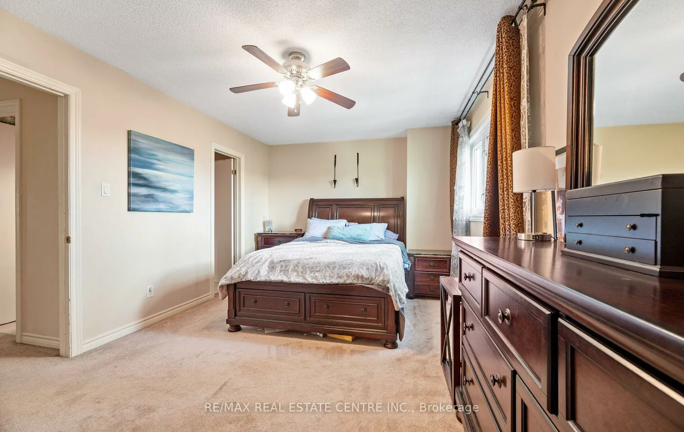 750, Burnhamthorpe, Applewood, Mississauga