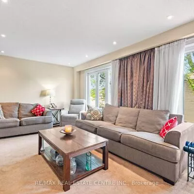 750, Burnhamthorpe, Applewood, Mississauga