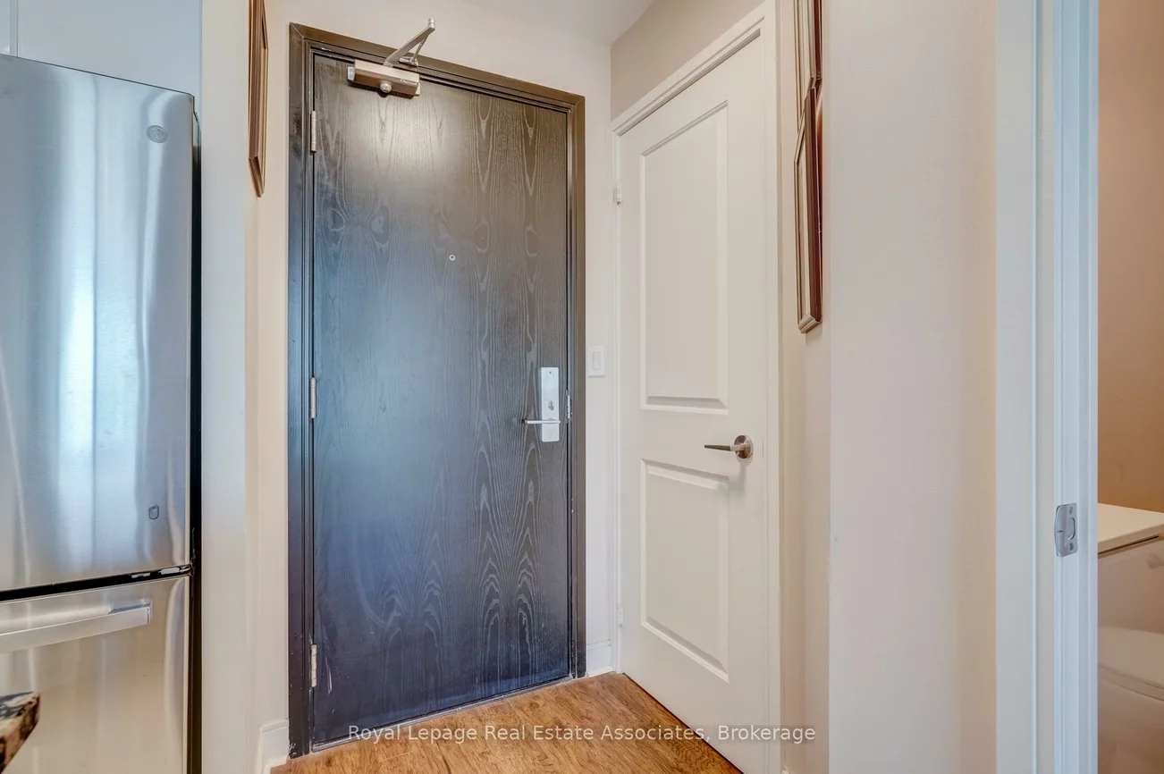 90, Absolute, City Centre, Mississauga