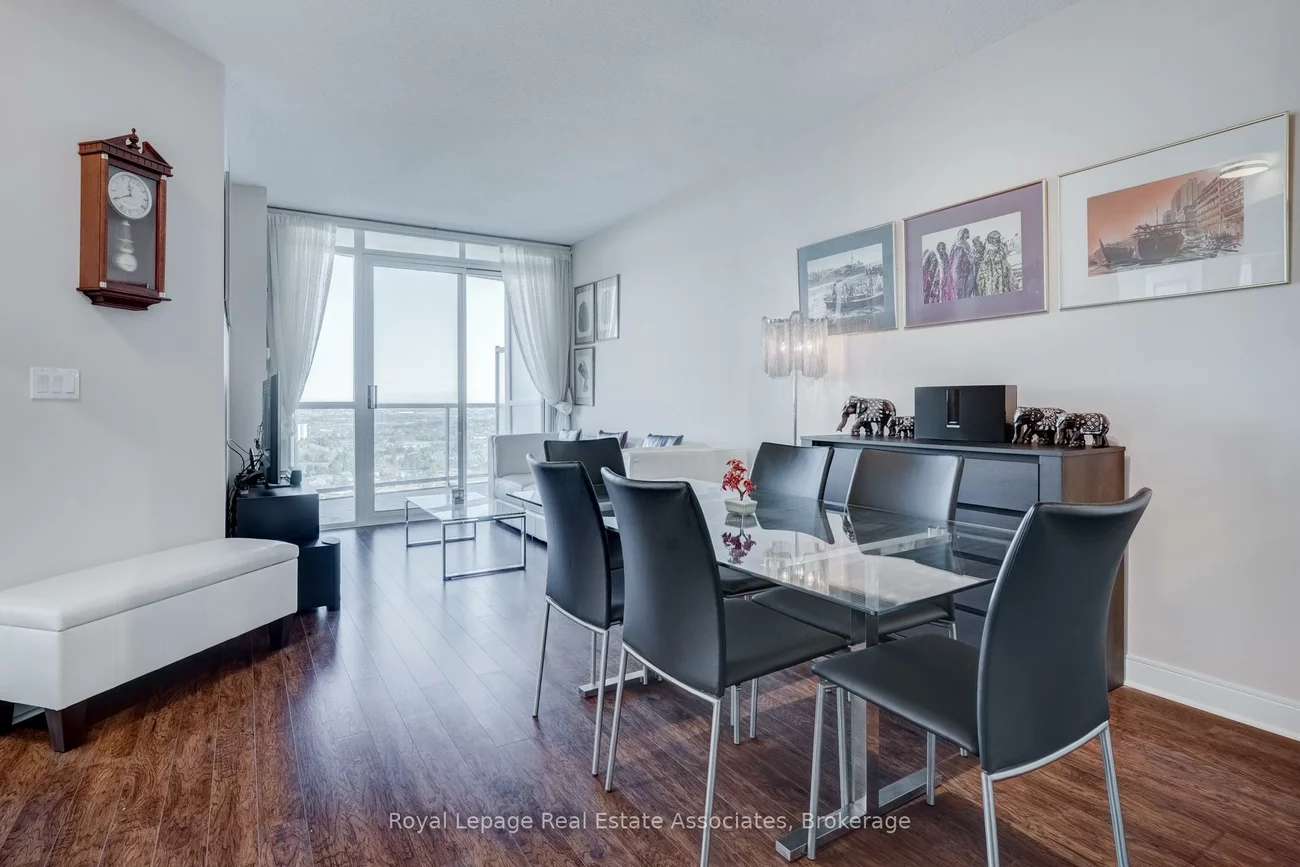 90, Absolute, City Centre, Mississauga