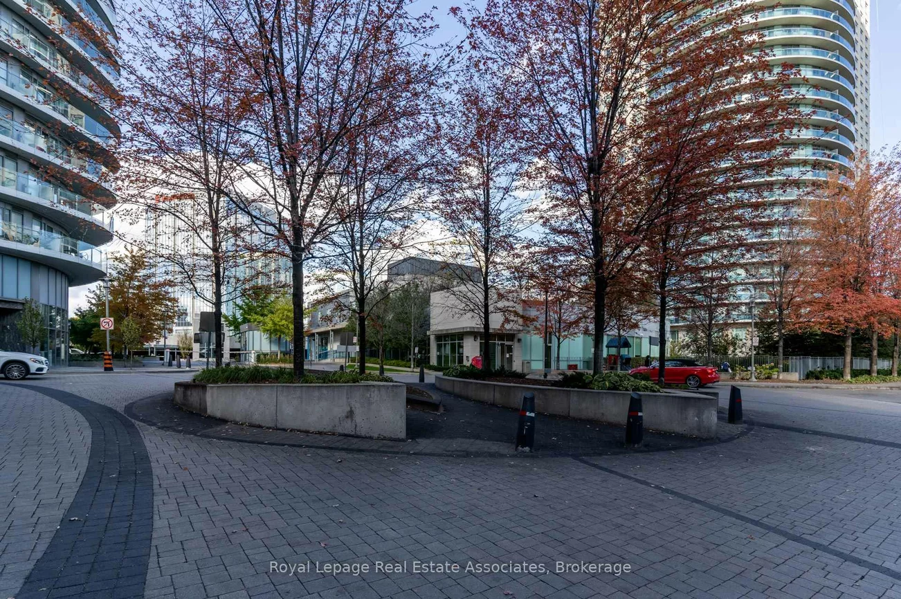 90, Absolute, City Centre, Mississauga