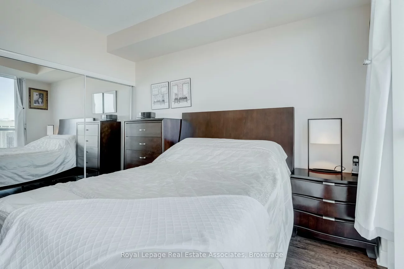 90, Absolute, City Centre, Mississauga