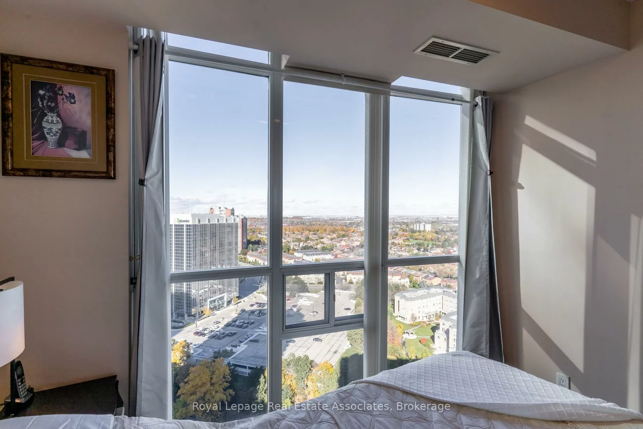 90, Absolute, City Centre, Mississauga