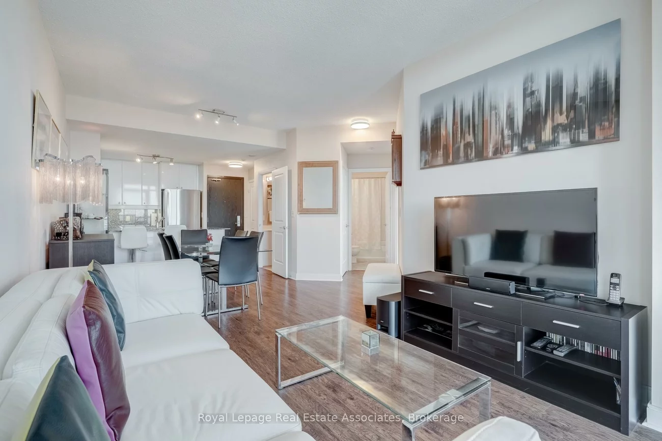 90, Absolute, City Centre, Mississauga