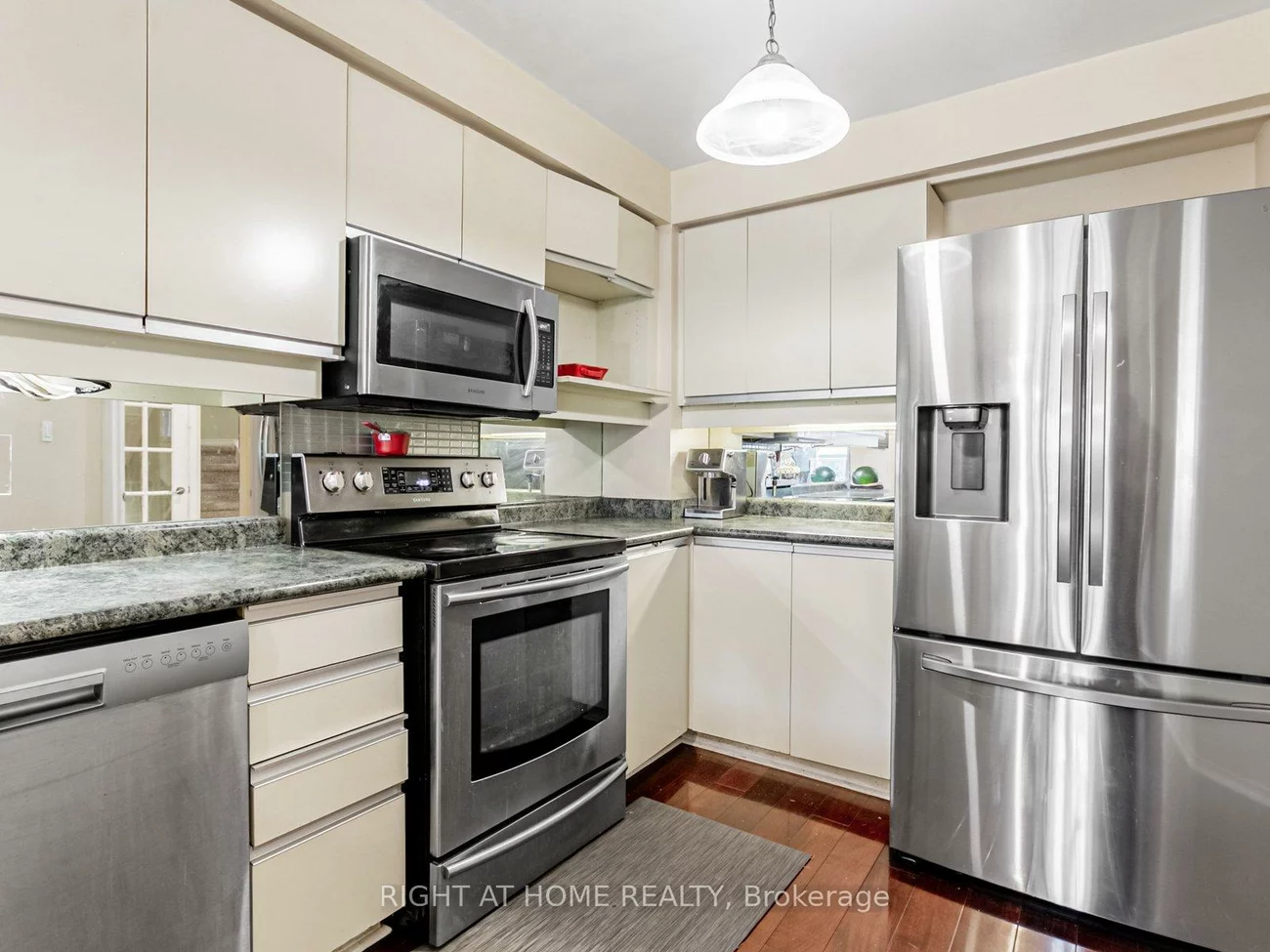 2275, Credit Valley, Central Erin Mills, Mississauga