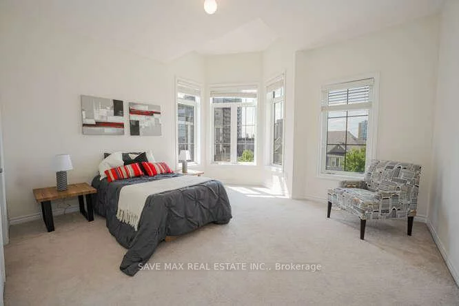 62, Preston Meadow, Hurontario, Mississauga