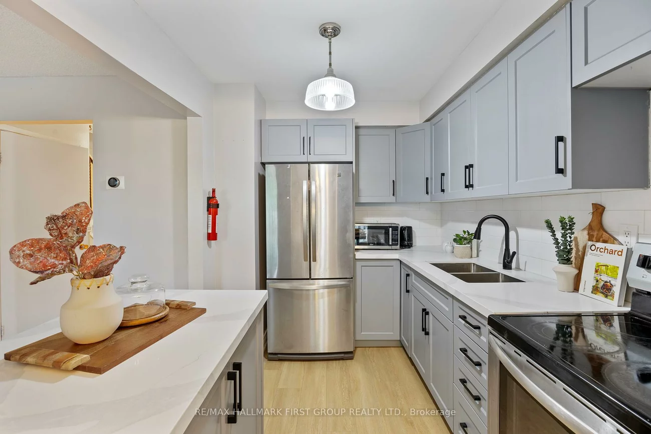3025, Cedarglen, Erindale, Mississauga