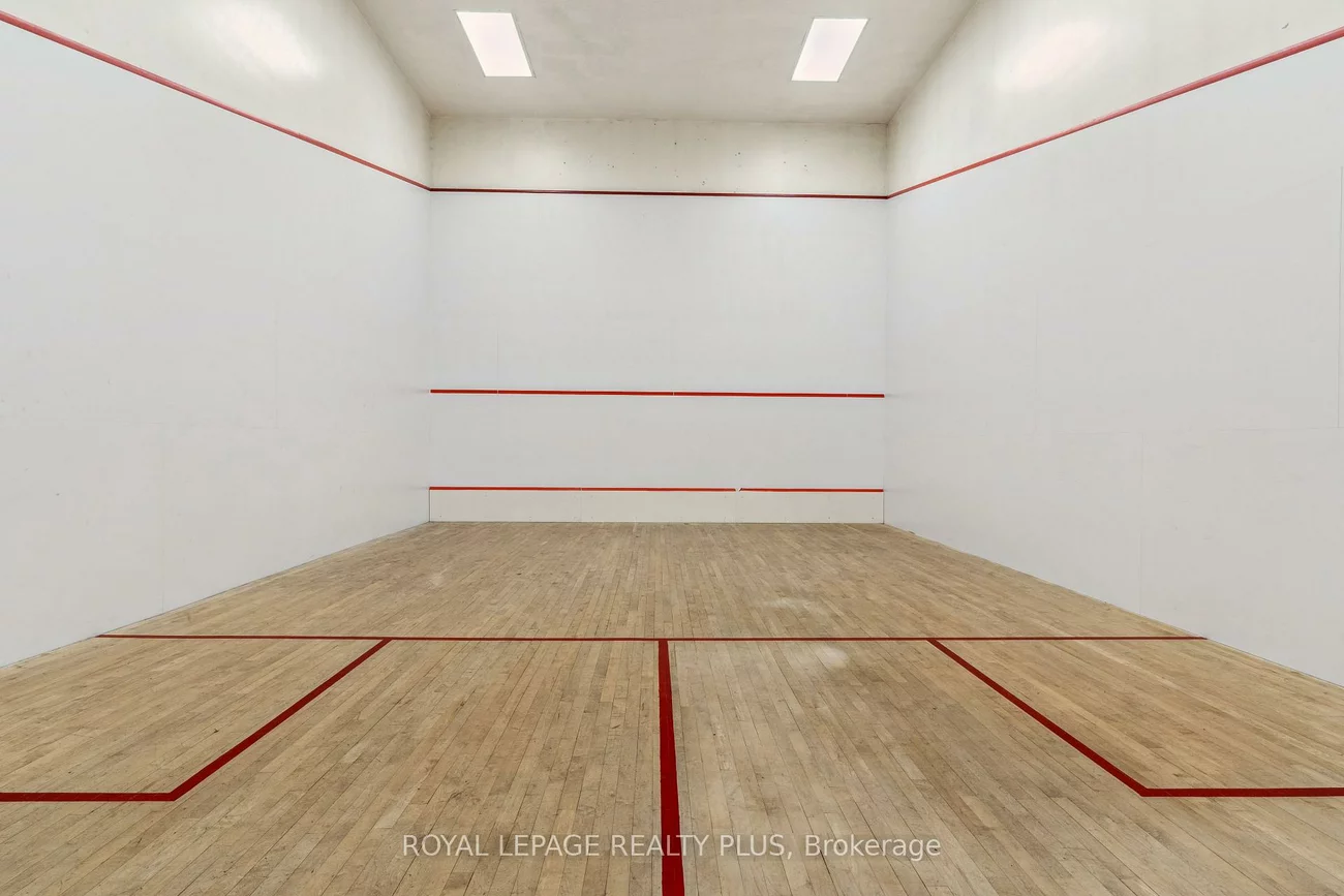 50, Kingsbridge Garden, Hurontario, Mississauga