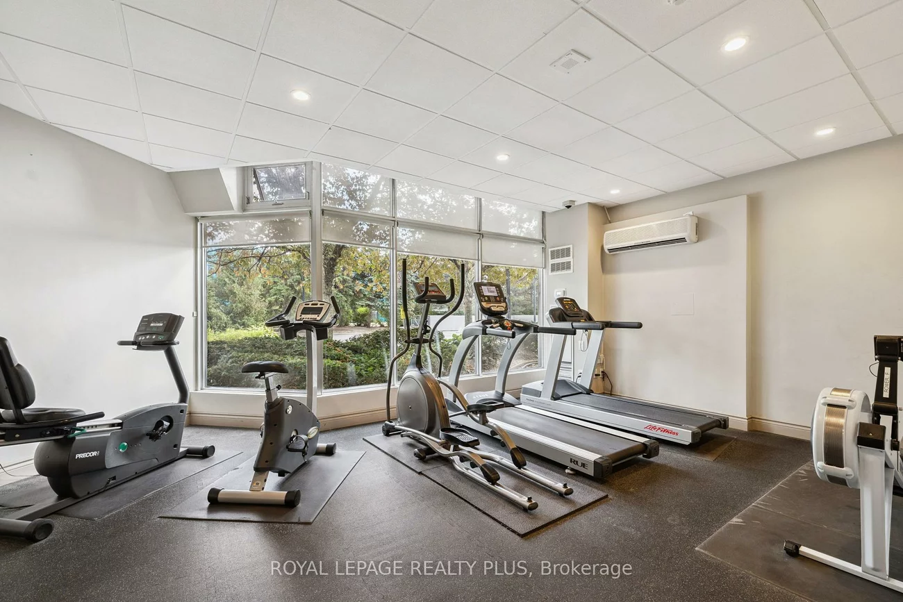 50, Kingsbridge Garden, Hurontario, Mississauga