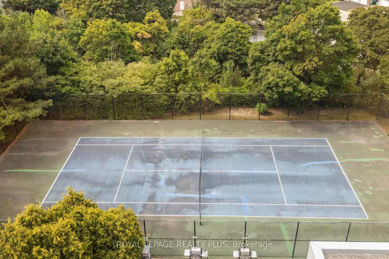 50, Kingsbridge Garden, Hurontario, Mississauga