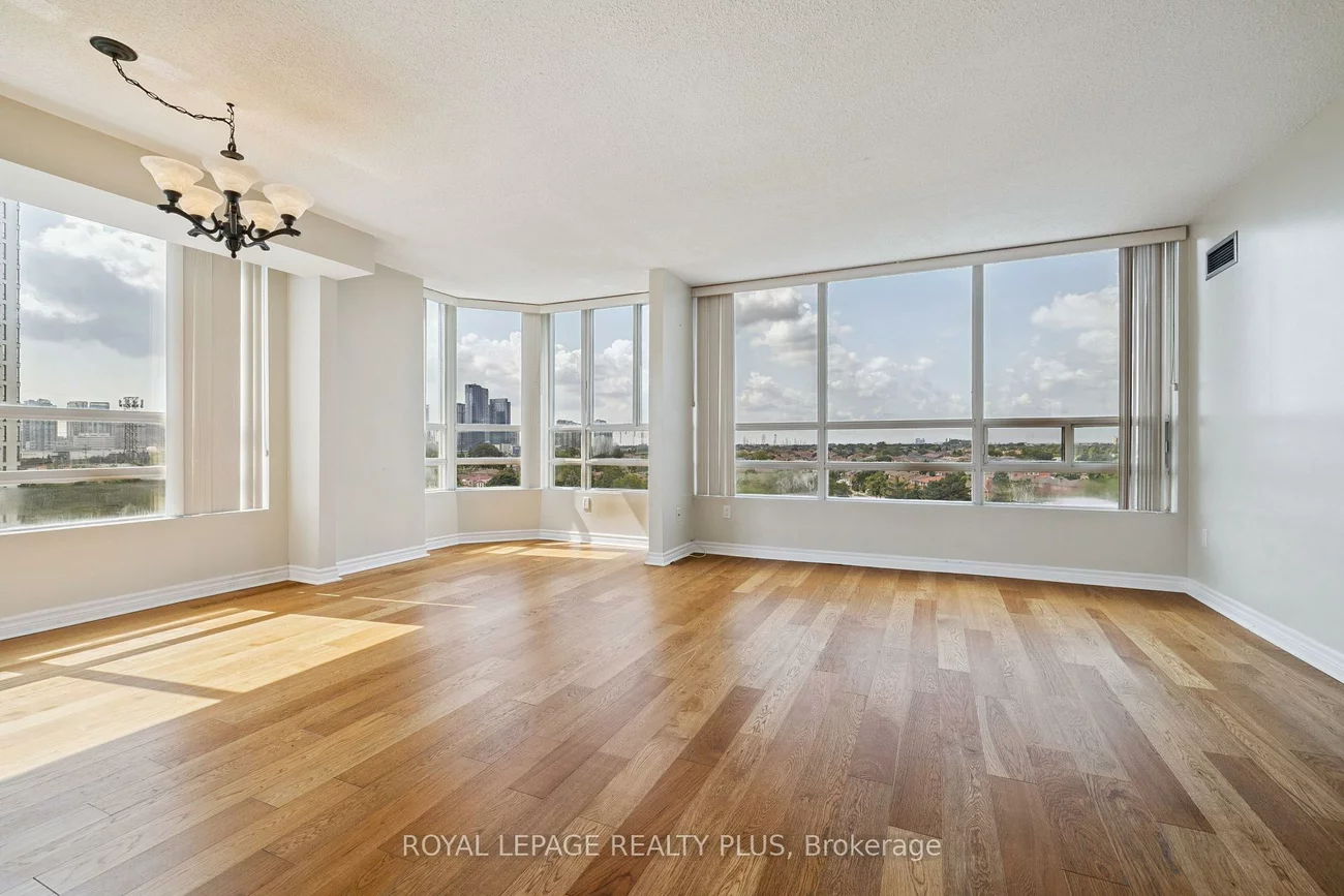 50, Kingsbridge Garden, Hurontario, Mississauga