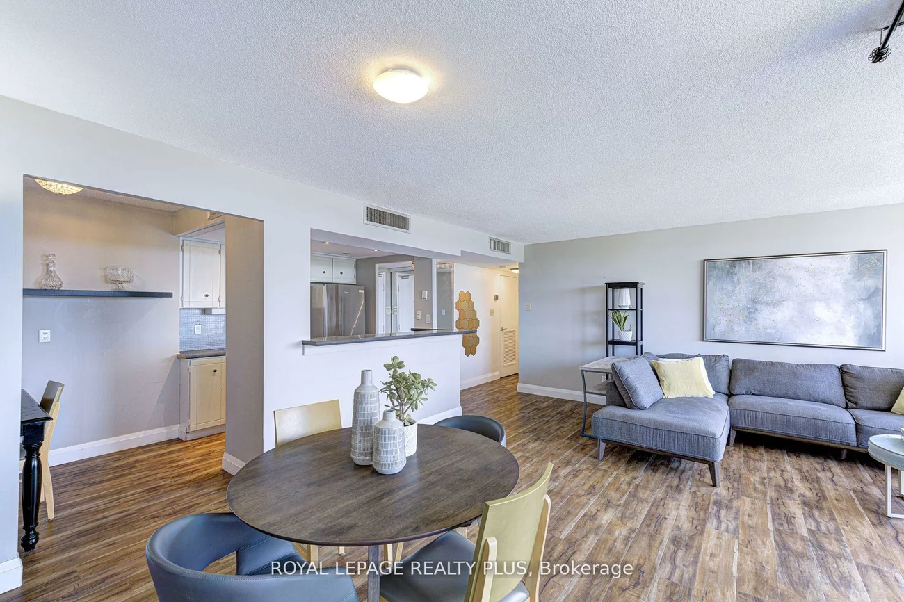 1333, Bloor, Applewood, Mississauga