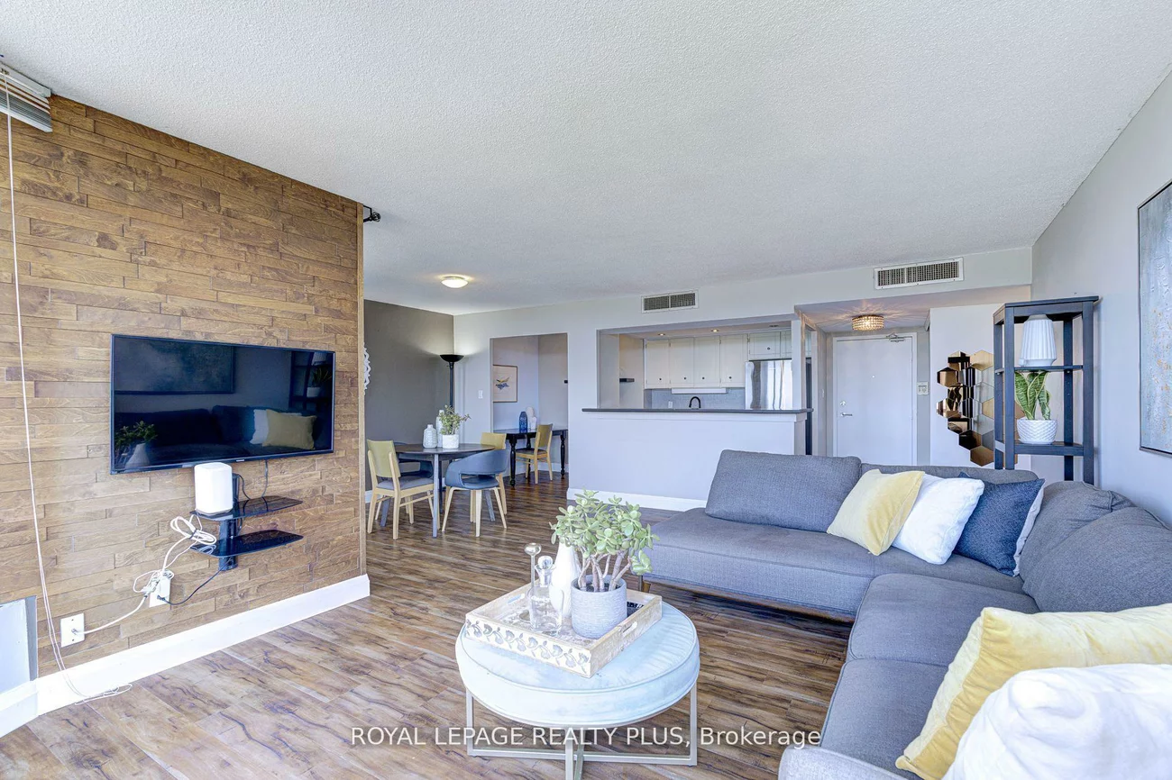 1333, Bloor, Applewood, Mississauga