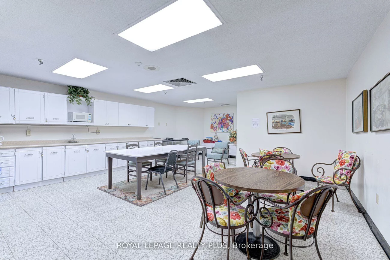 1333, Bloor, Applewood, Mississauga
