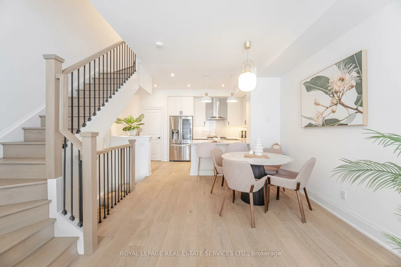 15, Lunar, Streetsville, Mississauga