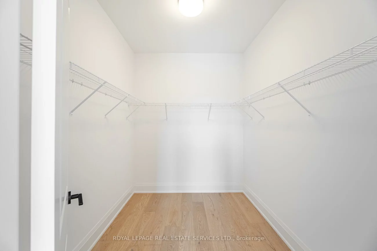 15, Lunar, Streetsville, Mississauga