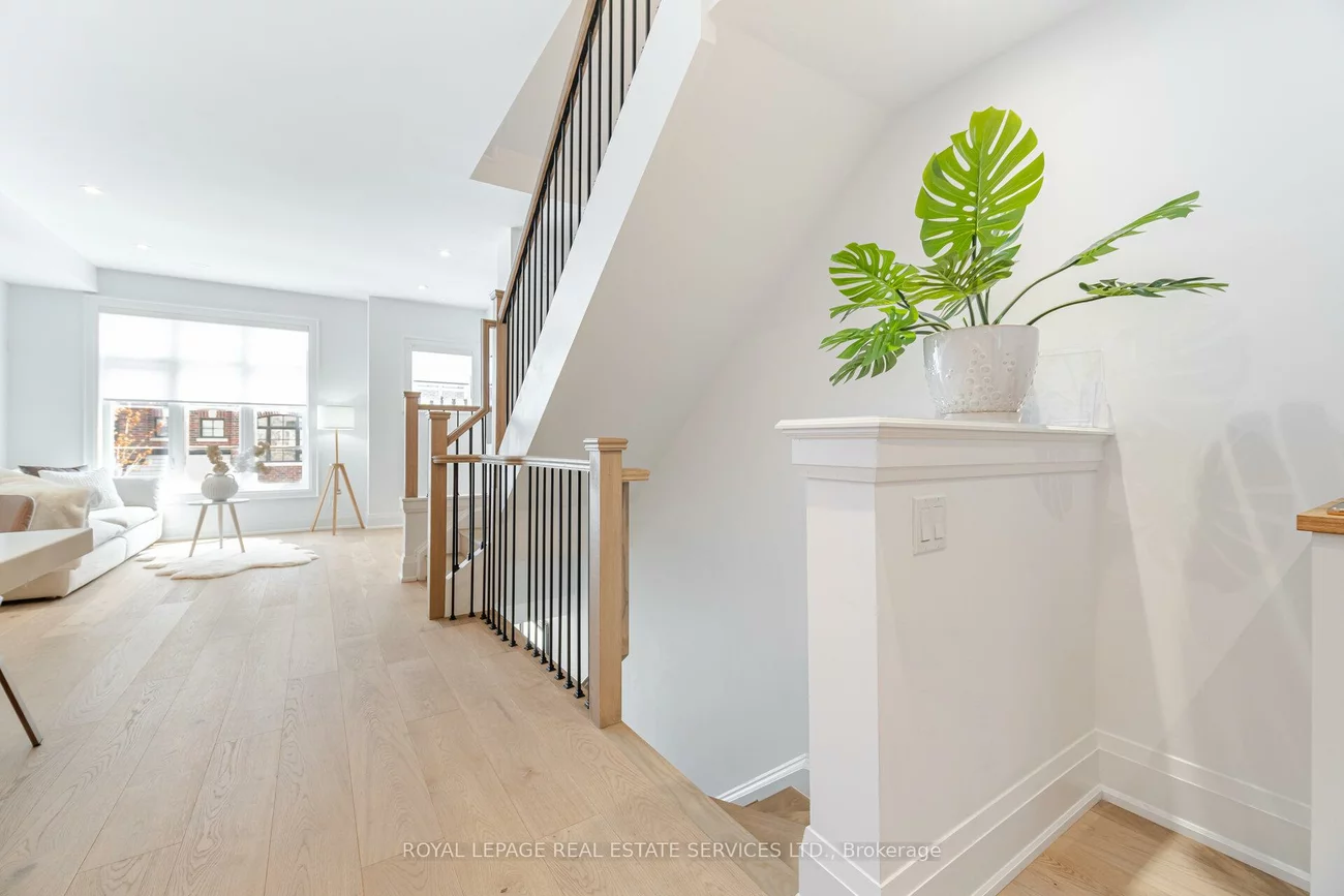 15, Lunar, Streetsville, Mississauga