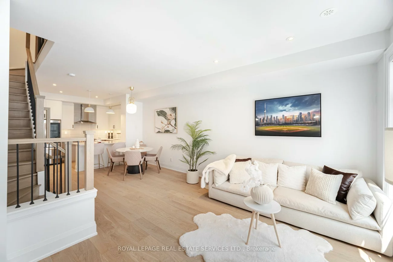 15, Lunar, Streetsville, Mississauga