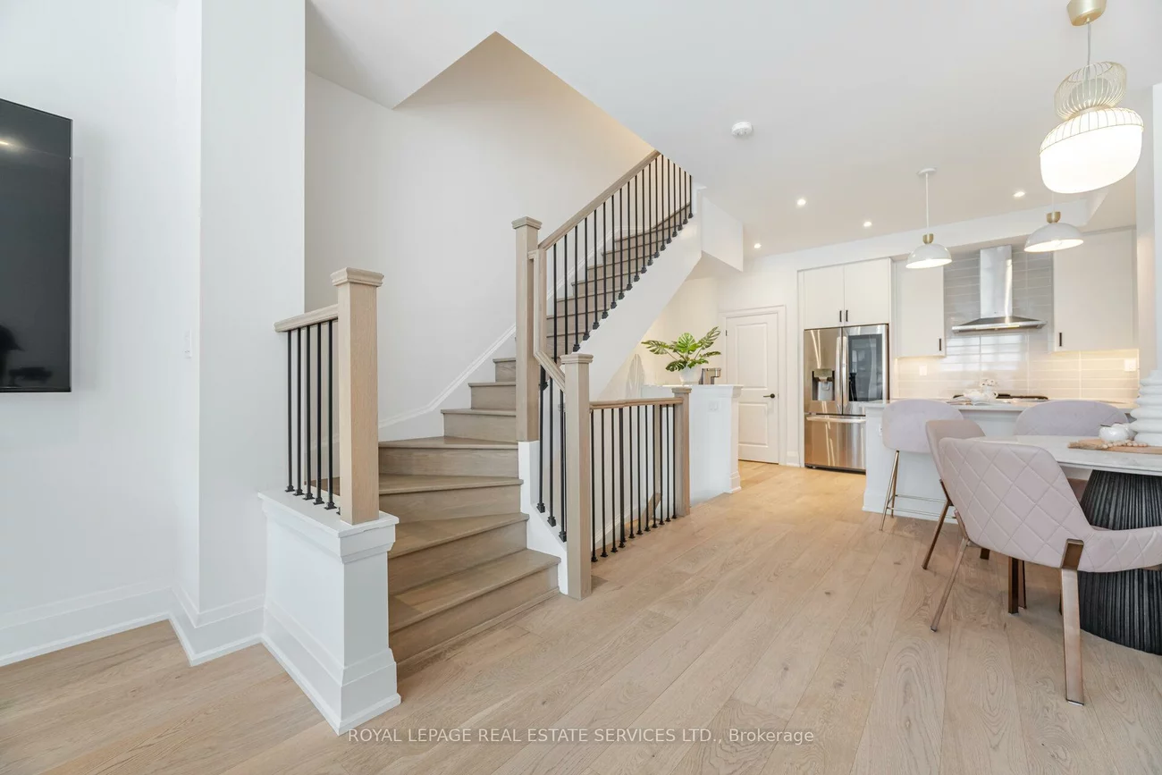 15, Lunar, Streetsville, Mississauga