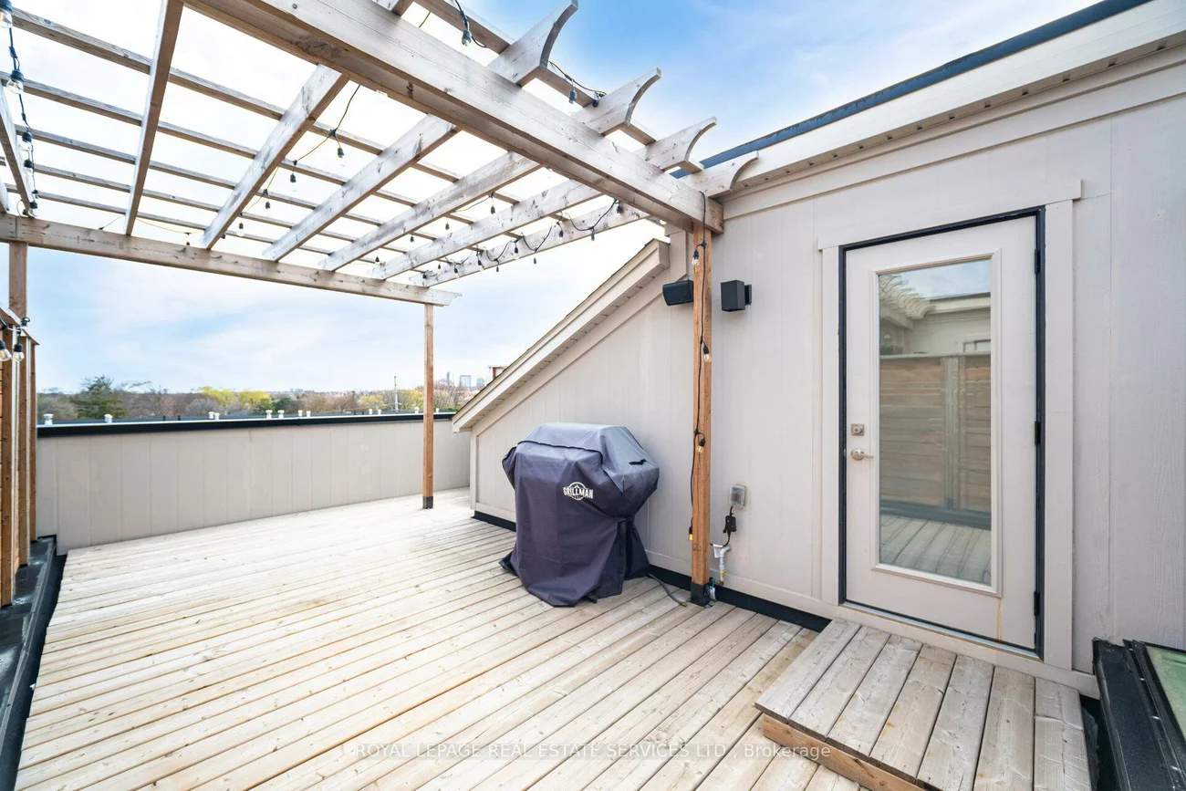 15, Lunar, Streetsville, Mississauga