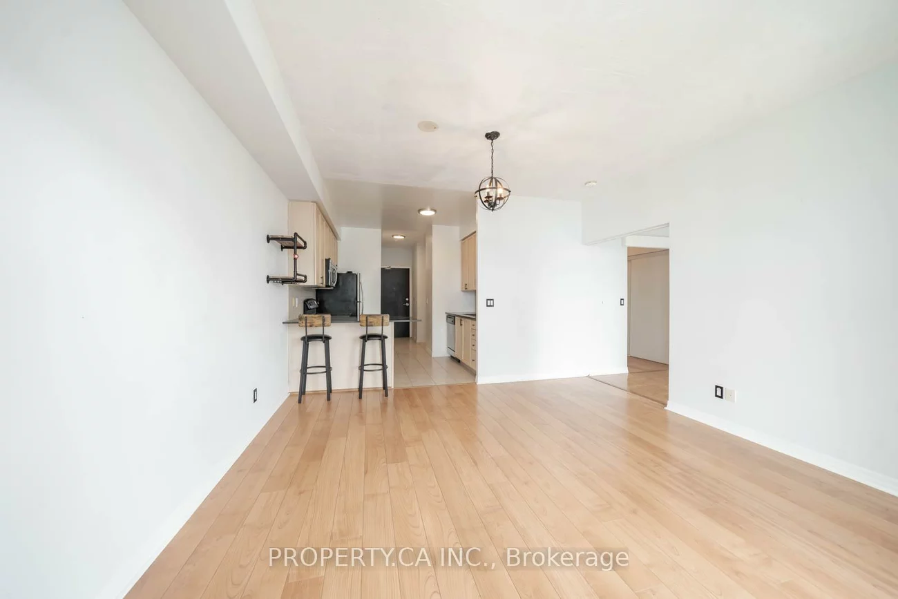 225, Webb, City Centre, Mississauga