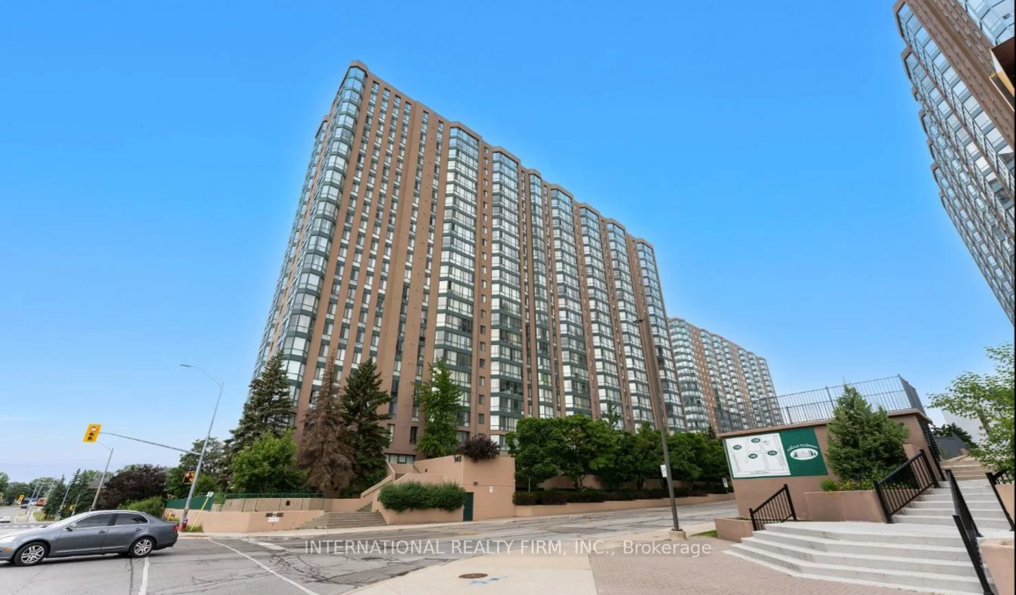145, Hillcrest, Cooksville, Mississauga