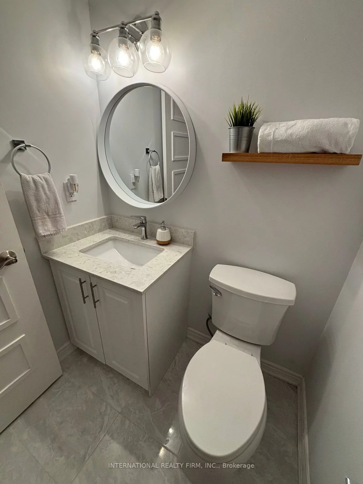 145, Hillcrest, Cooksville, Mississauga