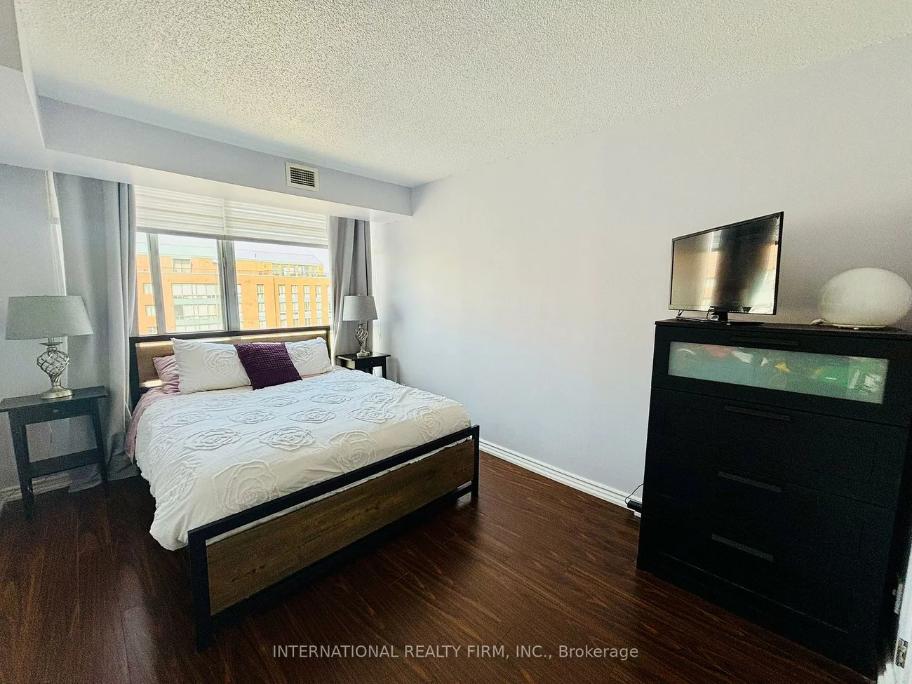 145, Hillcrest, Cooksville, Mississauga