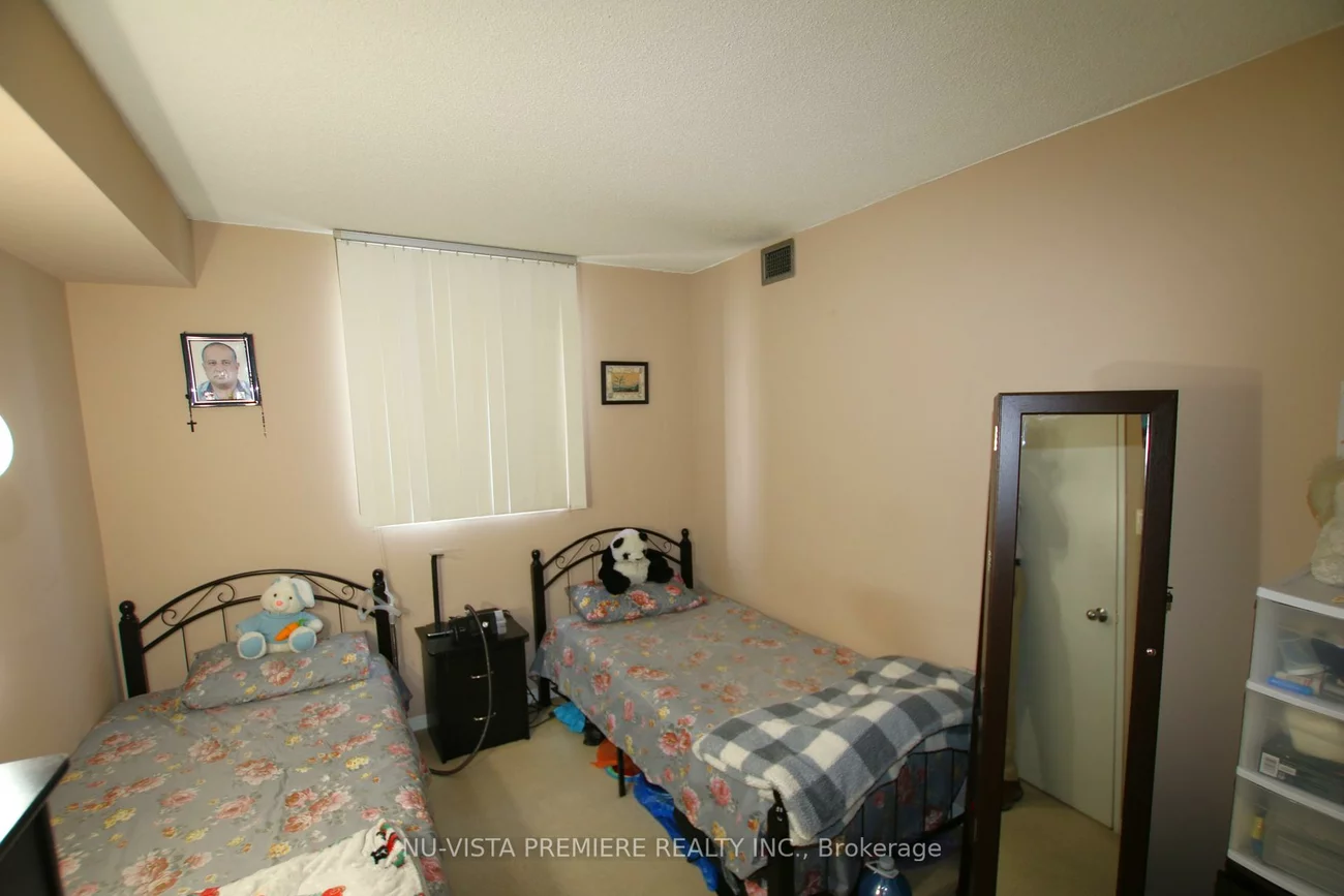 115, Hillcrest, Cooksville, Mississauga