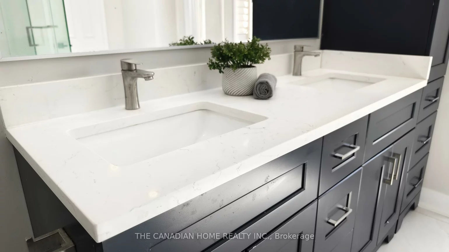 1725, The, Central Erin Mills, Mississauga