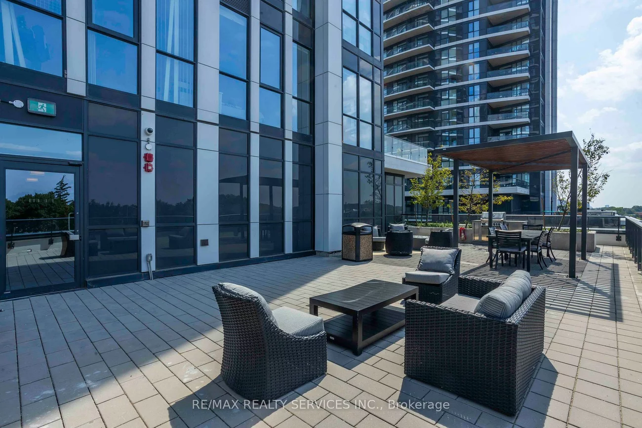 35, Watergarden, Hurontario, Mississauga
