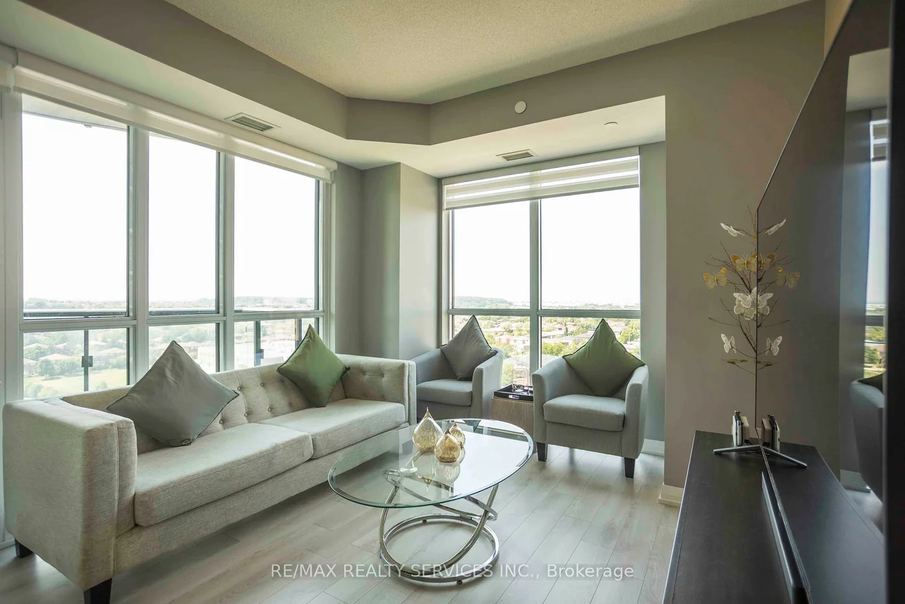 35, Watergarden, Hurontario, Mississauga