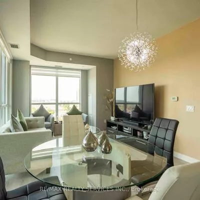 35, Watergarden, Hurontario, Mississauga