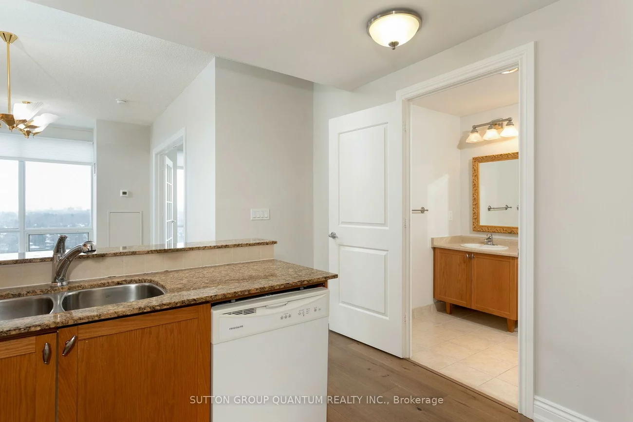 1665, The Collegeway, Erin Mills, Mississauga