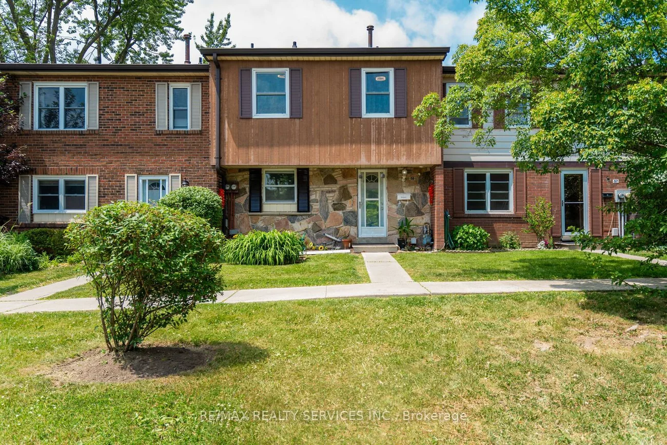 2825, Gananoque, Meadowvale, Mississauga