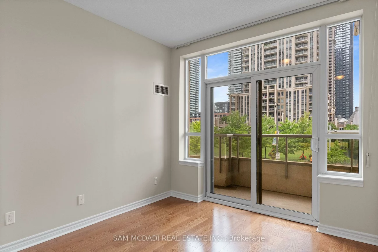 350, Princess Royal, City Centre, Mississauga