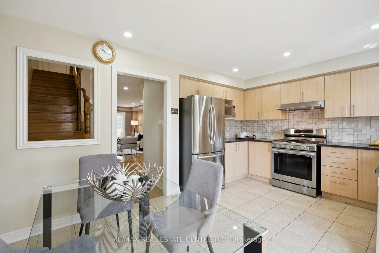 4950, Albina, Hurontario, Mississauga