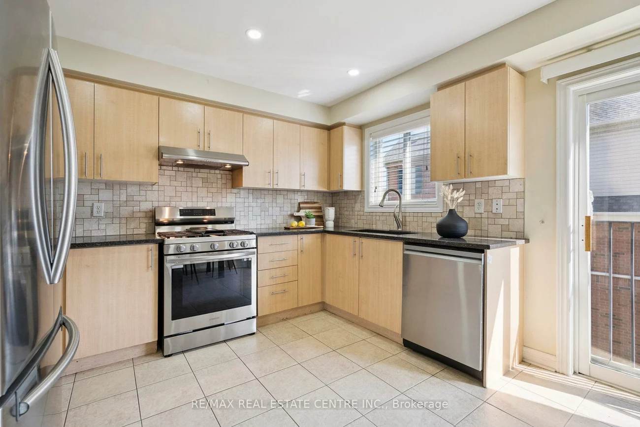 4950, Albina, Hurontario, Mississauga