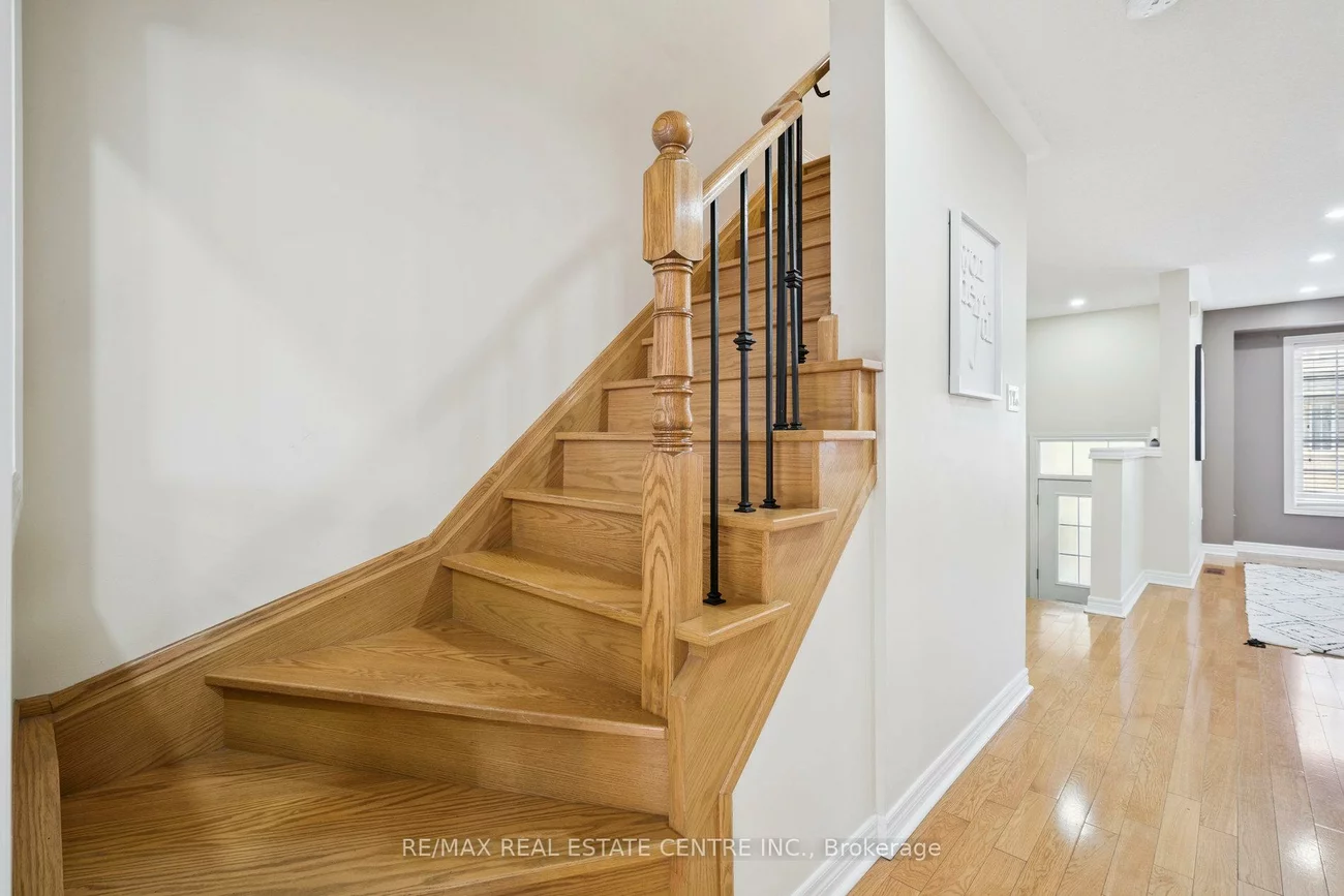 4950, Albina, Hurontario, Mississauga