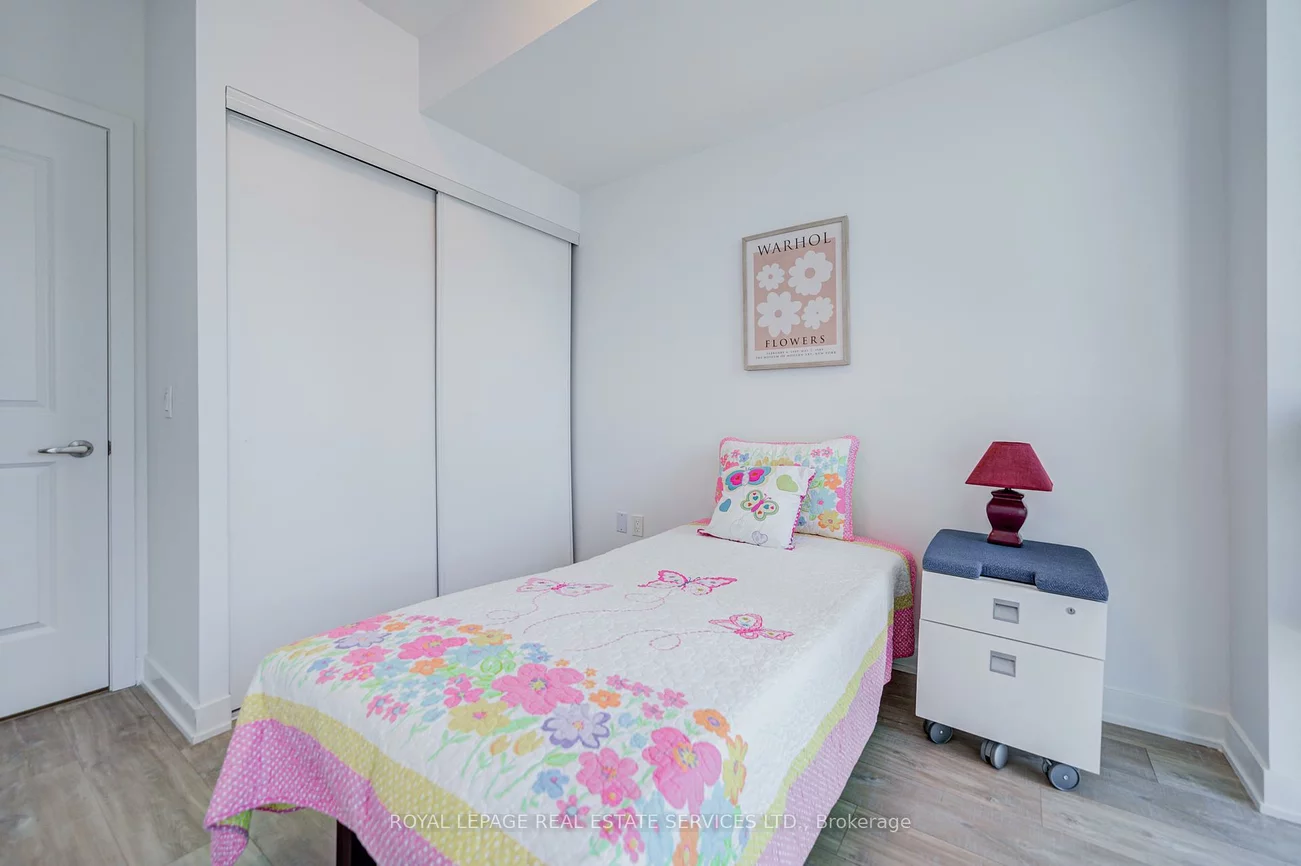 4675, Metcalfe, Central Erin Mills, Mississauga