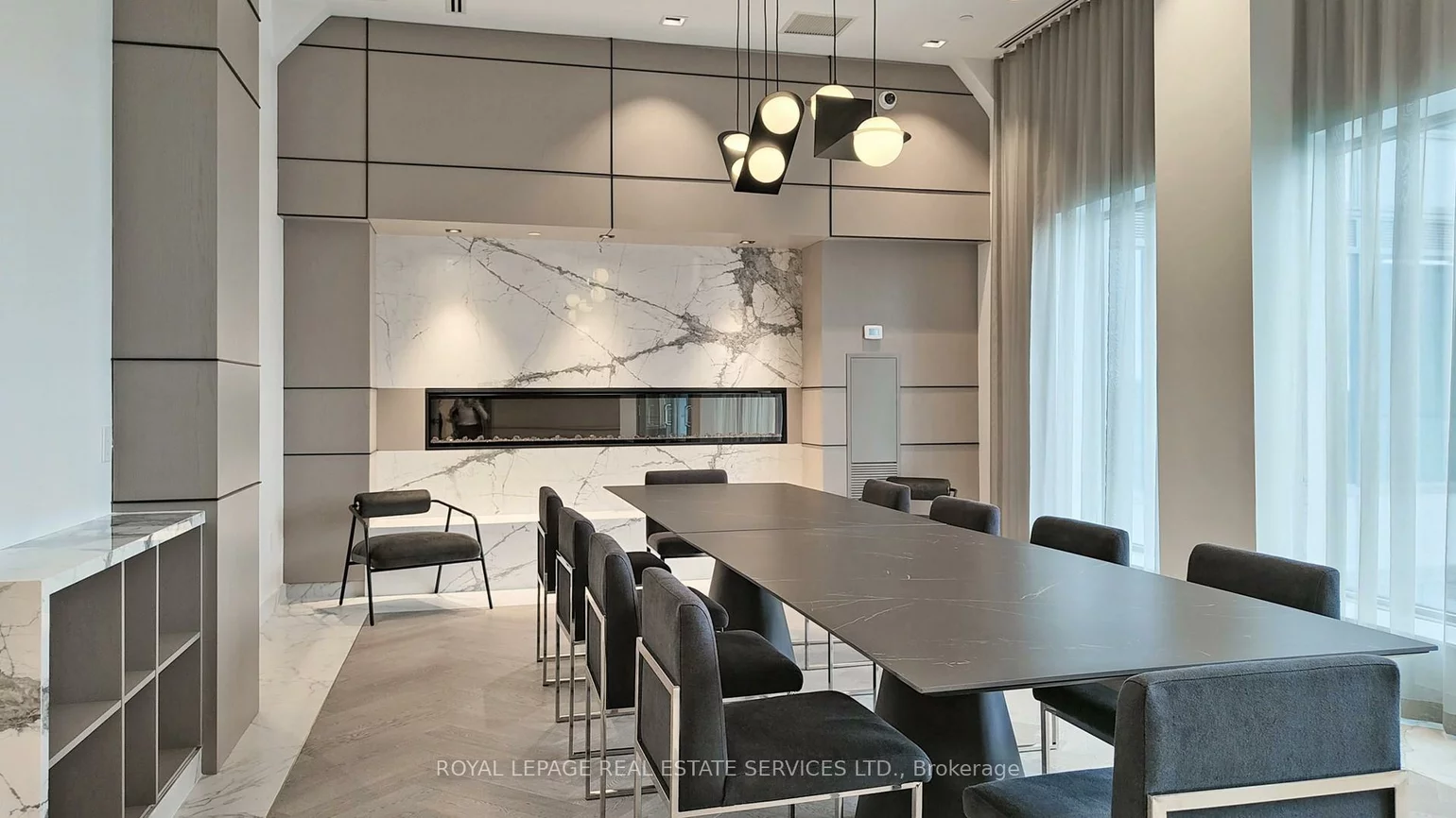 4675, Metcalfe, Central Erin Mills, Mississauga