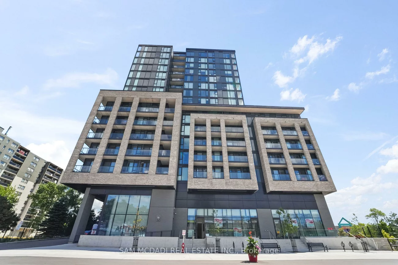 86, Dundas, Cooksville, Mississauga