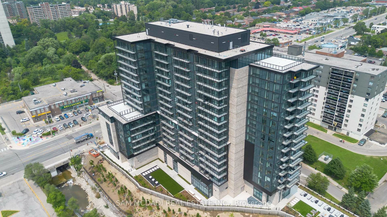86, Dundas, Cooksville, Mississauga
